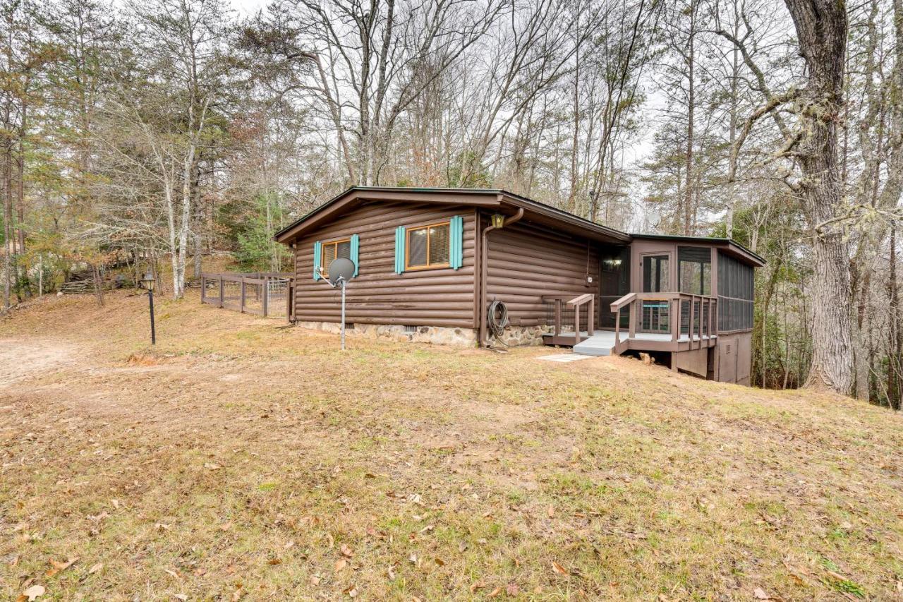 Peaceful Warne Cabin Fenced Yard And Screened Porch Brasstown Esterno foto